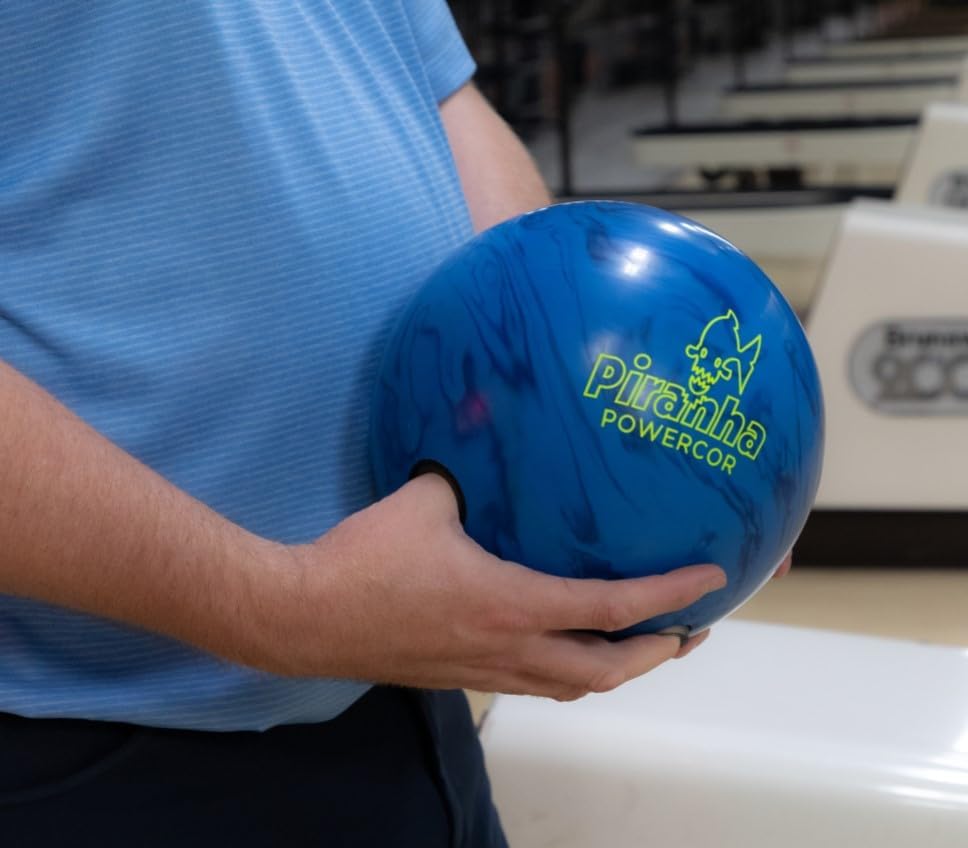 Columbia 300 Piranha PowerCOR Bowling Ball 3 Columbia 300 Piranha PowerCOR Bowling Ball - Image 3